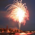 Und zum Volksfest gehört auch das Feuerwerk am Freitag, zu dem auch zahllose...