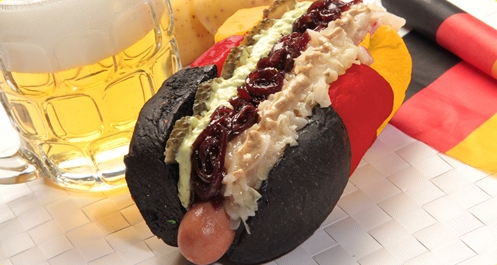 Da ist das Ding. Deutschland-Hotdog.