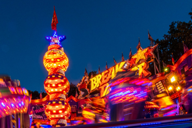 Wie eine Fackel: Mittelturm des Break-Dancers